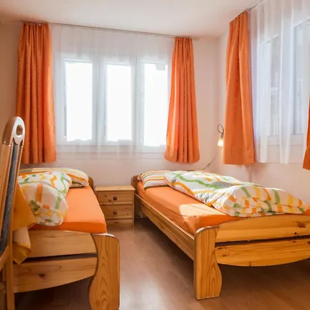Bambi Appartement-fewo 6-bettwohnung Nr- 1 By Interhome Appartamento Saas-Fee